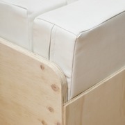 Sofá Industrial Box con Cojines de Polipiel 